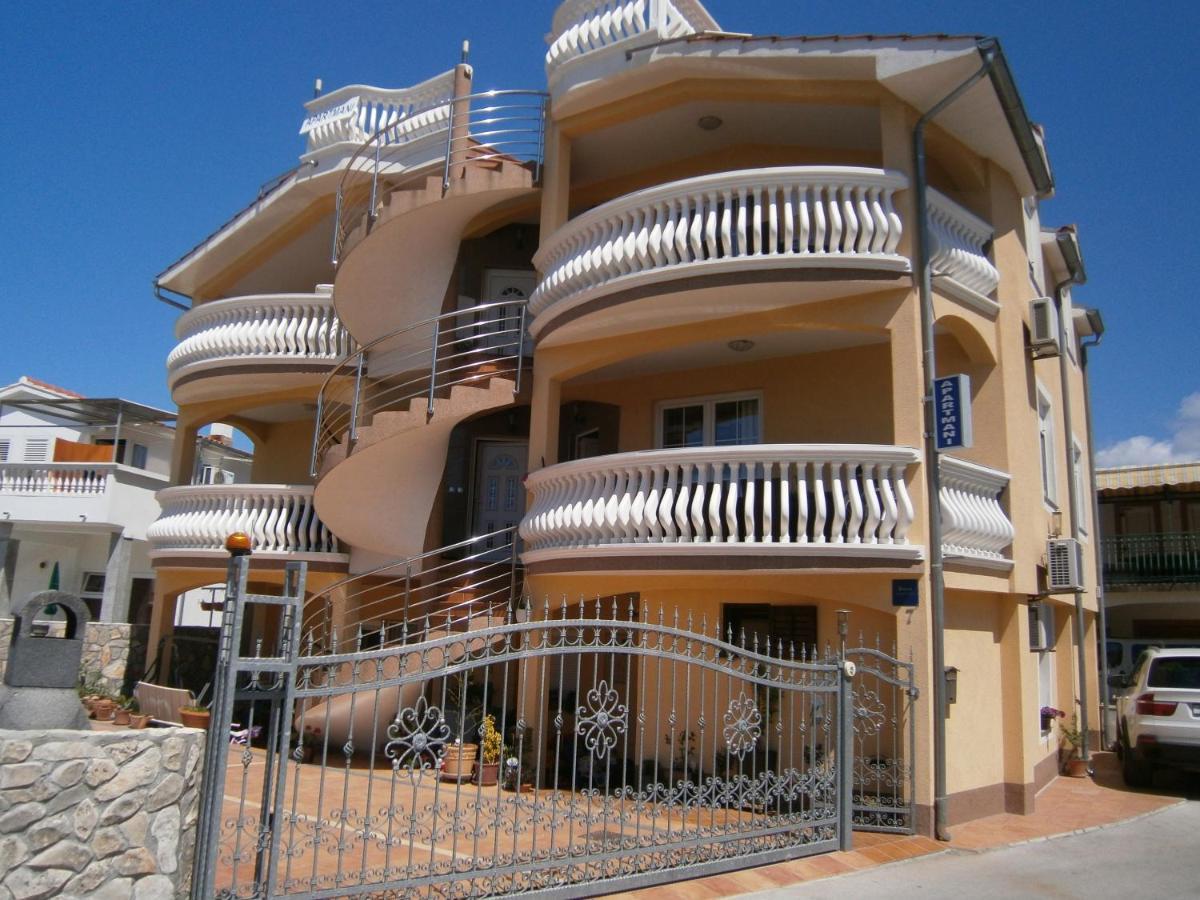 Apartments With A Parking Space Vodice - 13973 エクステリア 写真