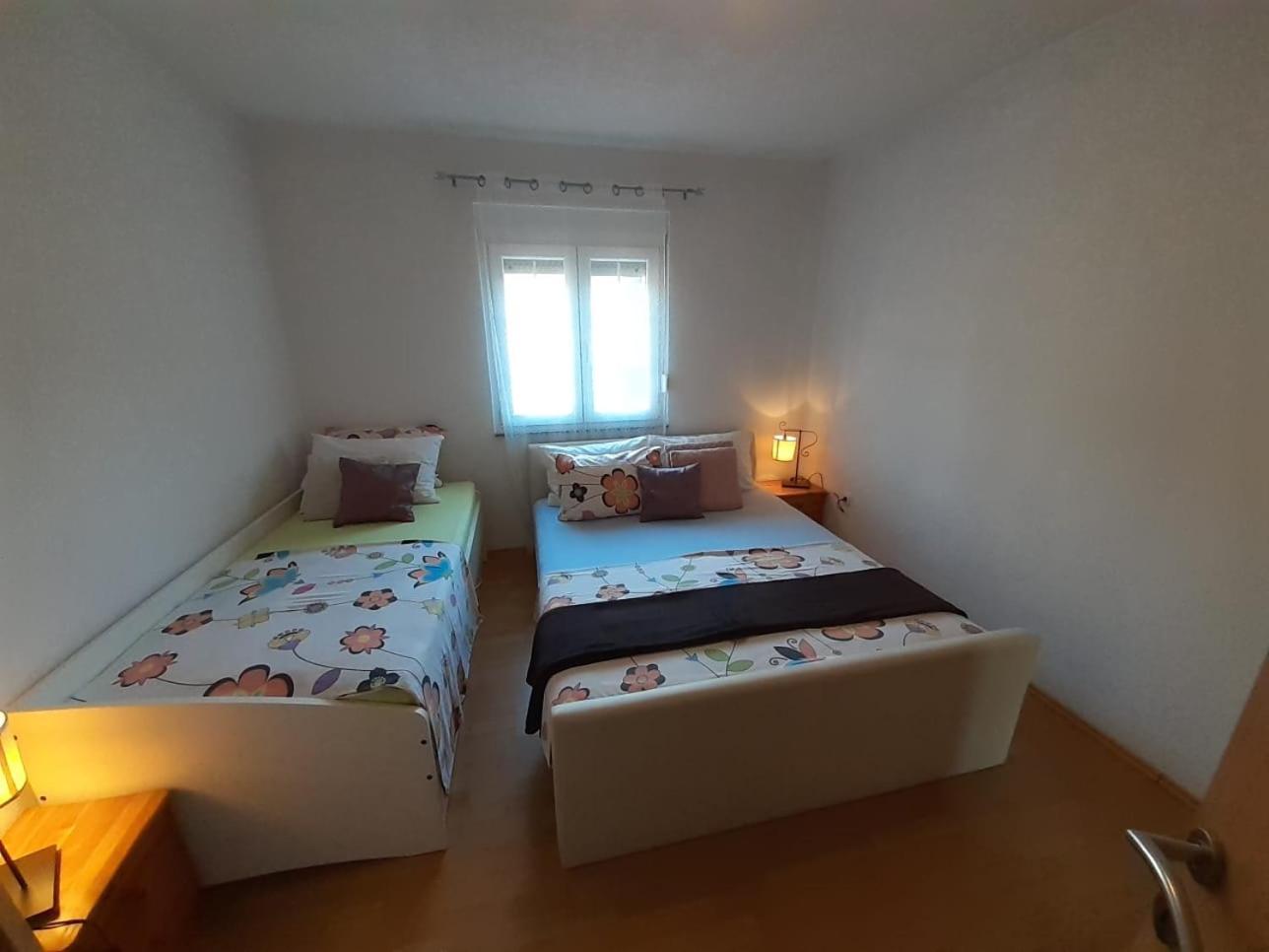 Apartments With A Parking Space Vodice - 13973 部屋 写真